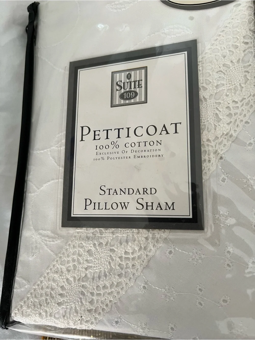Suite 109 Petticoat White Eyelet Lace Ruffled Standard Pillow Shams Set of 3 New